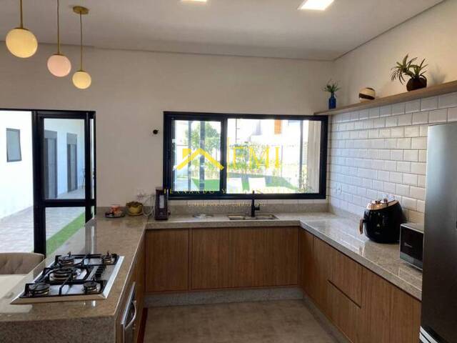 Casa em condomínio para Venda em São José dos Campos - 5